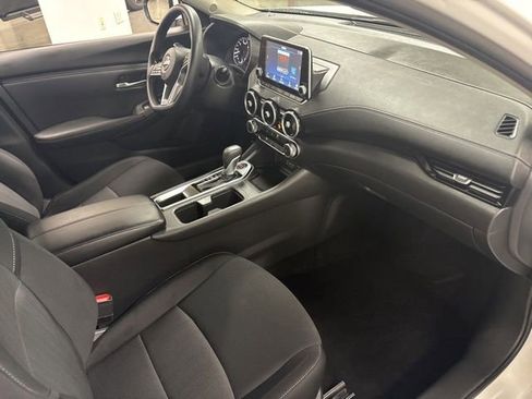 Used 2024 Nissan Sentra SV FWD image 10