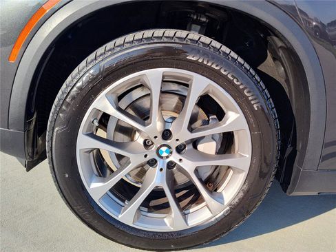 Used 2022 BMW X5 xDrive40i w/ Parking Assistance Package image 13