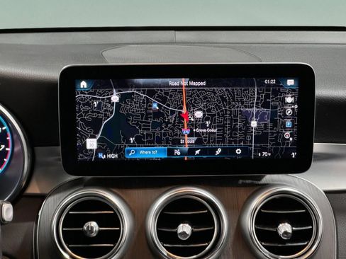 Used 2022 Mercedes-Benz GLC 300 4MATIC image 13