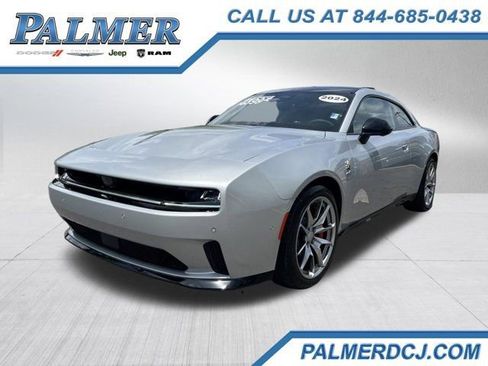 Used 2024 Dodge Charger Daytona Scat Pack w/ Plus Group AWD/4WD image 1