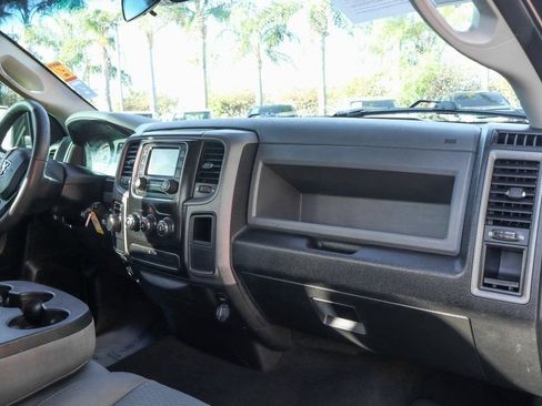 Used 2018 RAM 1500 Express image 34