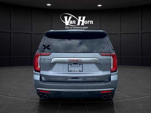 Used 2021 GMC Yukon Denali w/ Denali Premium Package AWD/4WD image 6