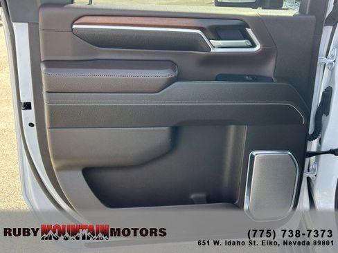 Used 2024 GMC Sierra 3500 Denali w/ Denali Reserve Package AWD/4WD image 19