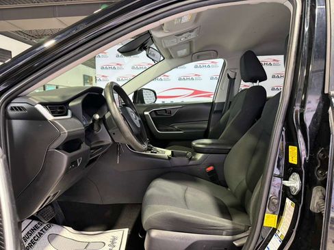 Used 2021 Toyota RAV4 LE image 24