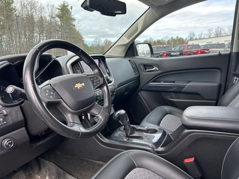 Used 2017 Chevrolet Colorado Z71 AWD/4WD image 40
