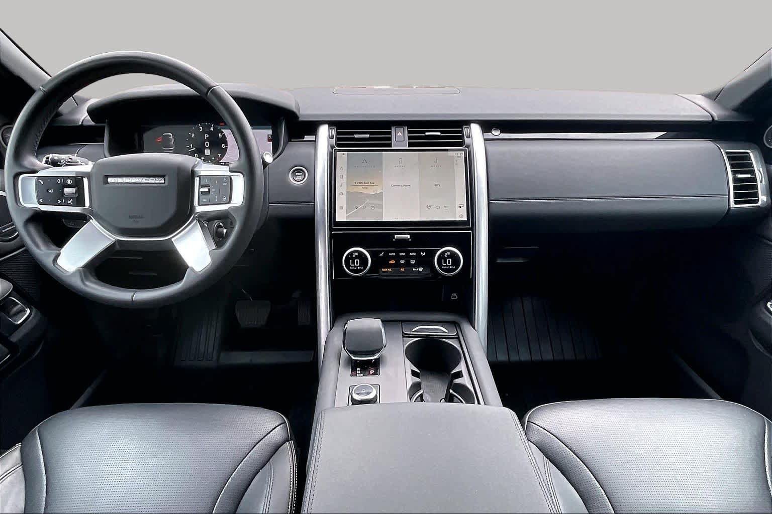 Used 2025 Land Rover Discovery S AWD/4WD image 14