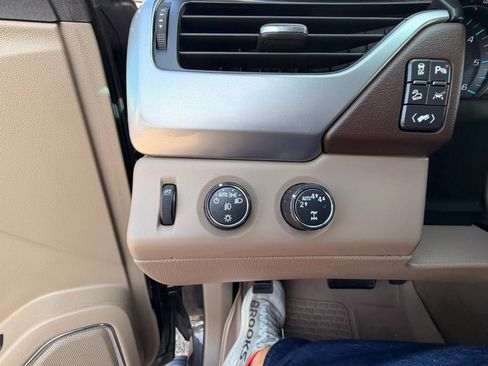Used 2018 Chevrolet Tahoe LT AWD/4WD image 22