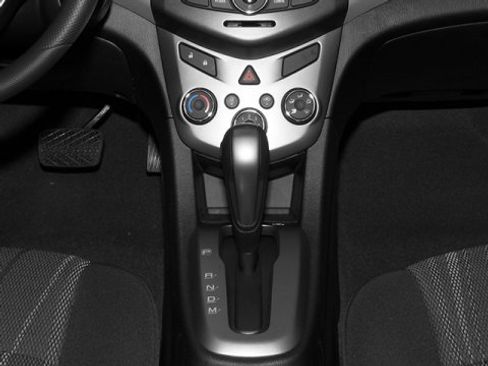 Used 2014 Chevrolet Sonic LT image 13