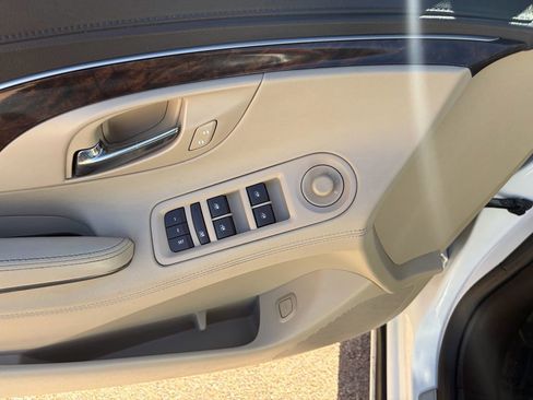 Used 2016 Buick LaCrosse Leather FWD image 9