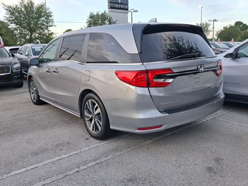 Used 2022 Honda Odyssey Touring image 3