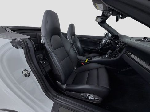 Certified 2014 Porsche 911 Turbo AWD/4WD image 25