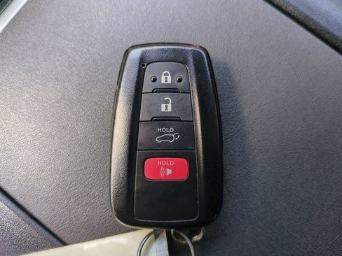 Used 2022 Toyota Highlander XSE AWD/4WD image 29