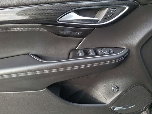 Used 2021 Buick Envision Essence w/ Technology Package I image 8