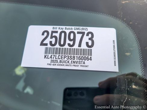 New 2025 Buick Envista Avenir image 22