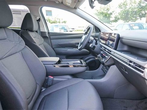 New 2025 Hyundai Tucson SEL image 18