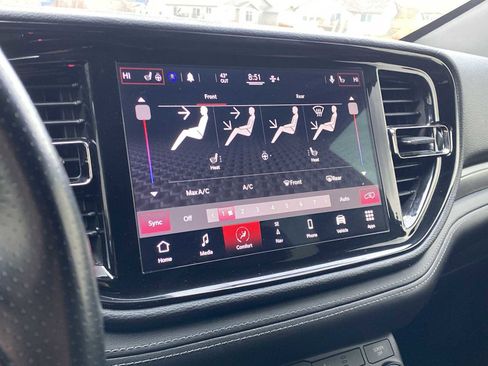 Used 2022 Dodge Durango GT image 24