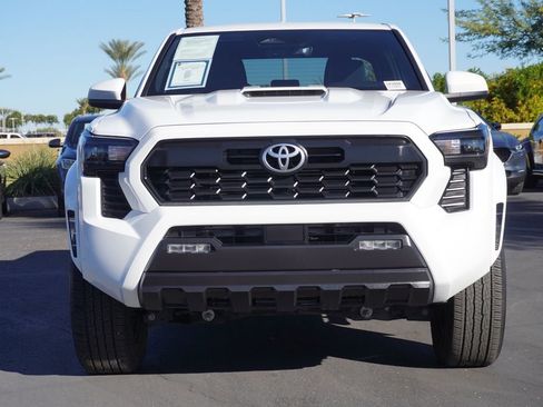 Used 2024 Toyota Tacoma TRD Sport image 5