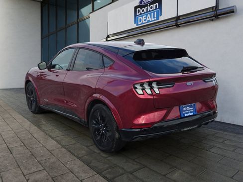 Certified 2025 Ford Mustang Mach-E GT image 5