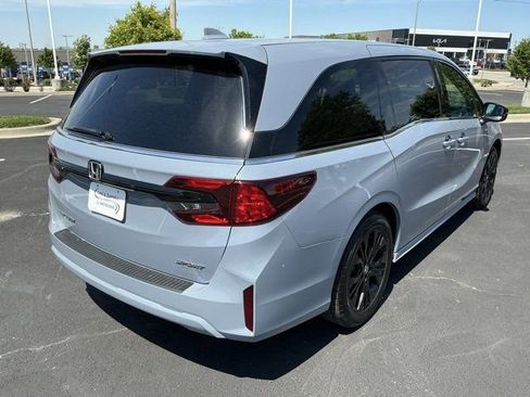 Used 2025 Honda Odyssey Sport-L image 3