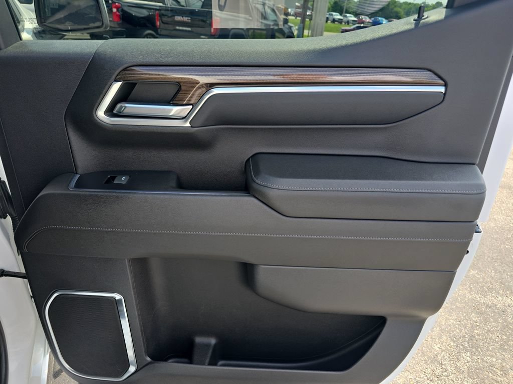 Used 2022 Chevrolet Silverado 1500 RST w/ Protection Package AWD/4WD image 18