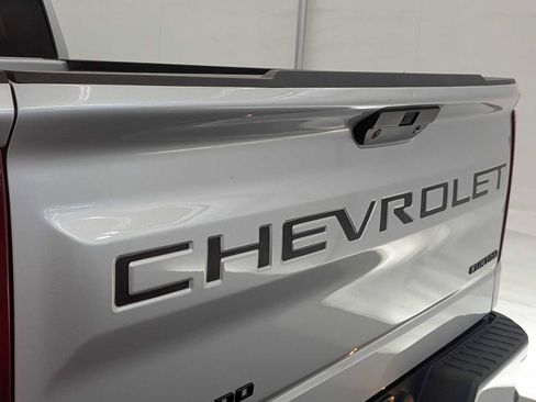 Used 2021 Chevrolet Silverado 1500 Custom w/ LPO, Dark Essentials Package image 13