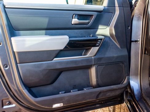 Used 2024 Toyota Tundra Limited image 23