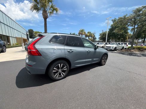 Used 2024 Volvo XC60 B5 Core AWD/4WD image 25