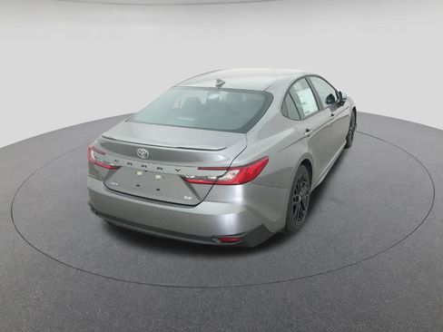 New 2026 Toyota Camry SE image 8