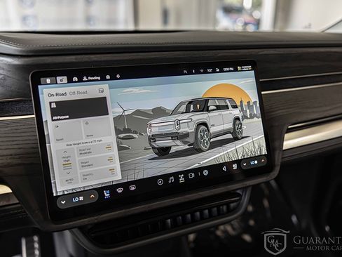 Used 2024 Rivian R1S Adventure image 28