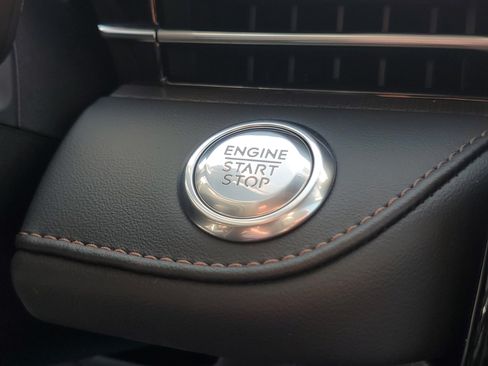 New 2026 Lincoln Nautilus Premier AWD/4WD image 19