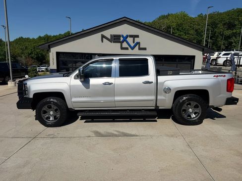 Used 2018 Chevrolet Silverado 1500 LTZ w/ LTZ Plus Package AWD/4WD image 6