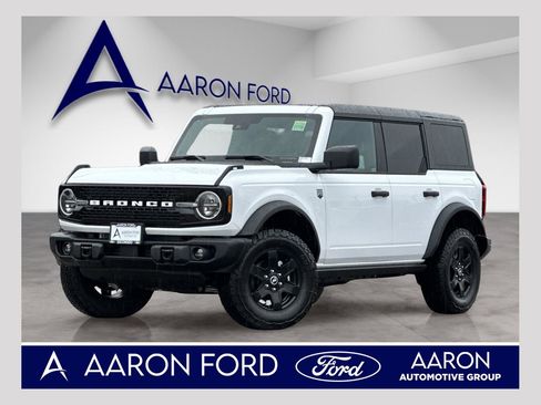 New 2025 Ford Bronco Big Bend w/ Black Diamond Package image 1