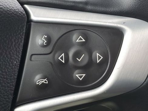 Certified 2023 GMC Terrain SLT image 15