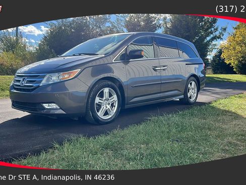 Used 2013 Honda Odyssey Touring image 1