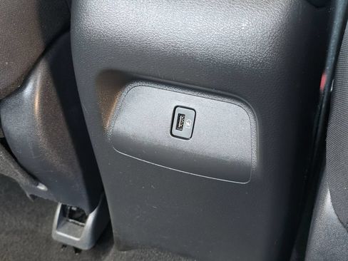 Used 2020 Nissan Sentra SV FWD image 38