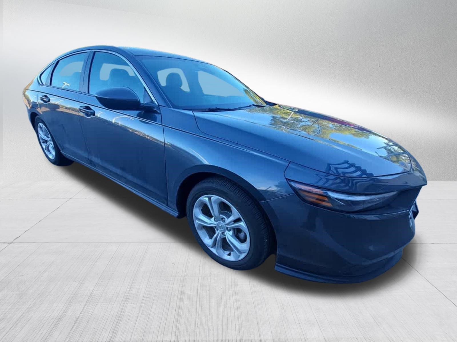 Used 2023 Honda Accord LX image 3
