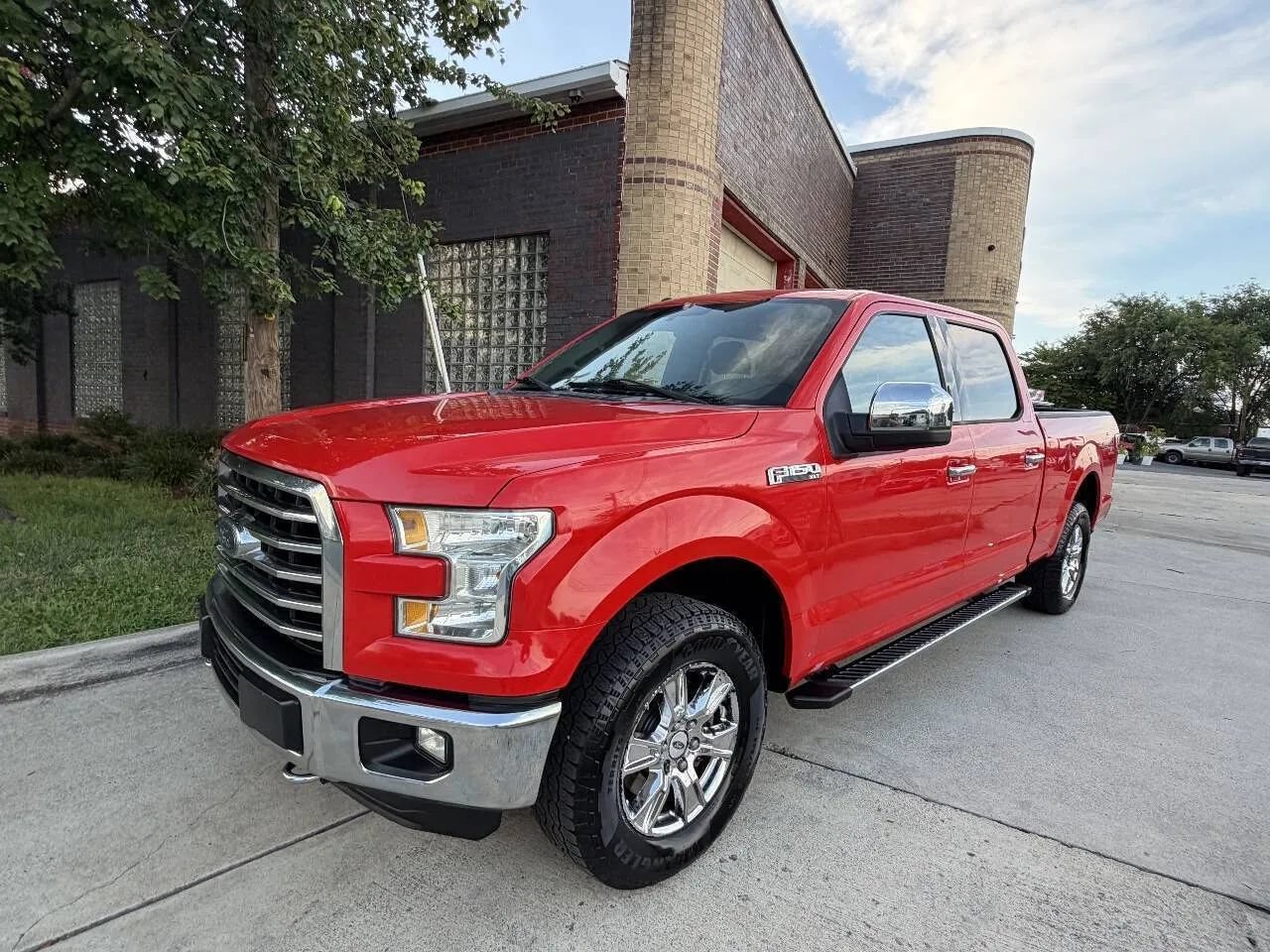 Used 2016 Ford F150 XLT w/ XTR Package AWD/4WD image 1