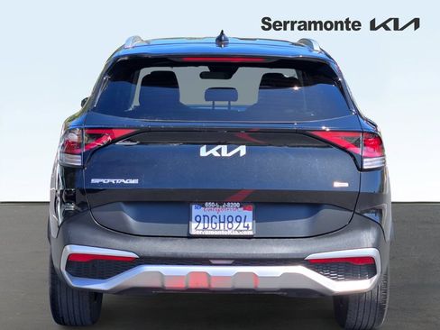 Used 2023 Kia Sportage EX AWD/4WD image 5