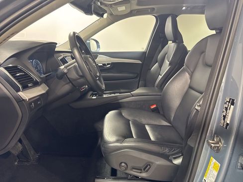 Used 2022 Volvo XC90 T5 Momentum w/ Advanced Package image 19