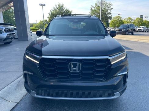 Used 2023 Honda Pilot Elite image 4