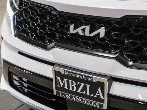 Used 2023 Kia Sorento SX FWD image 12
