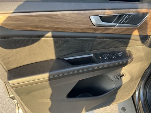 Certified 2024 Volkswagen Atlas SE w/ Panoramic Sunroof Package image 13