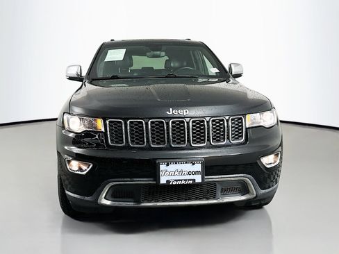 Used 2018 Jeep Grand Cherokee Limited AWD/4WD image 2