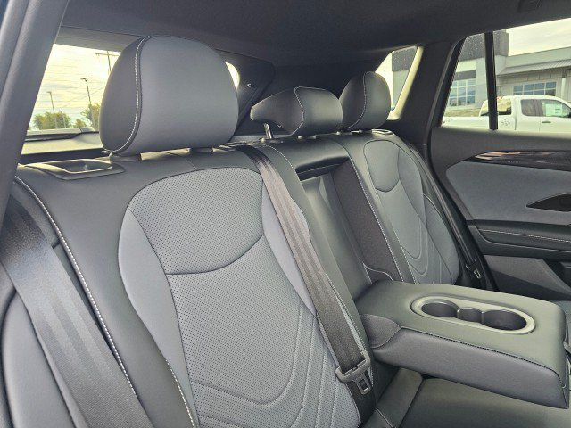 Used 2025 Volkswagen Tiguan SE R-Line AWD/4WD image 14