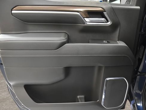 Used 2022 Chevrolet Silverado 1500 LT w/ Texas Edition Plus image 14