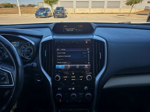 Used 2019 Subaru Ascent Limited image 21