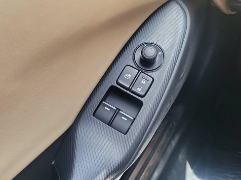 Used 2025 MAZDA MX-5 Miata Grand Touring RWD image 17