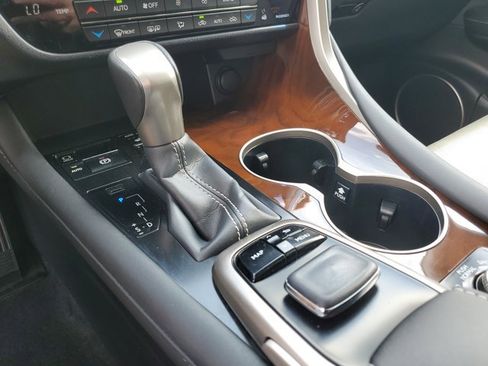 Used 2019 Lexus RX 350 AWD w/ Navigation Package image 36