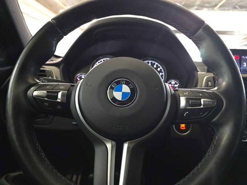 Used 2018 BMW M3 RWD image 25