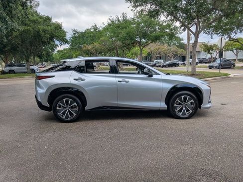 Used 2025 Lexus RZ 300e w/ Accessory Package (Z1) image 4